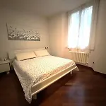 Lecco Holiday Apartment * Лекко