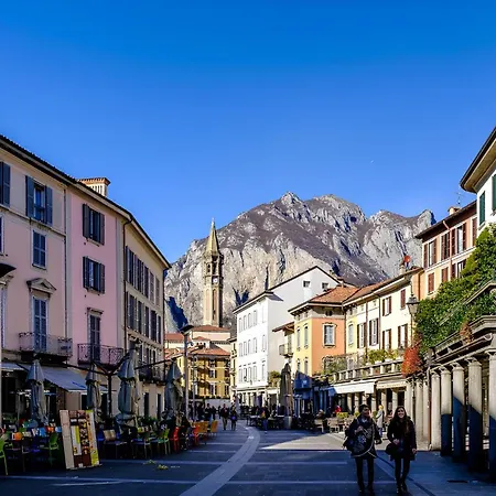 Lecco Holiday Apartment Лекко