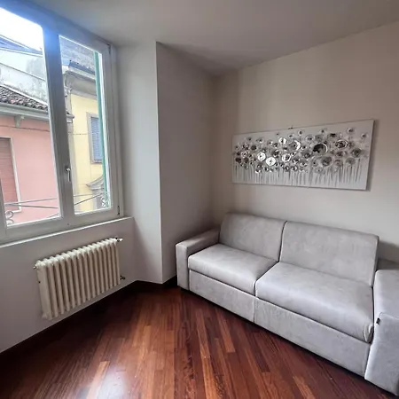 Lecco Holiday Apartment Апартаменты *